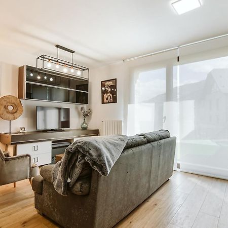 Casa Rosana - Apartamento De Diseno Con Terraza Sallent De Gallego Exterior photo