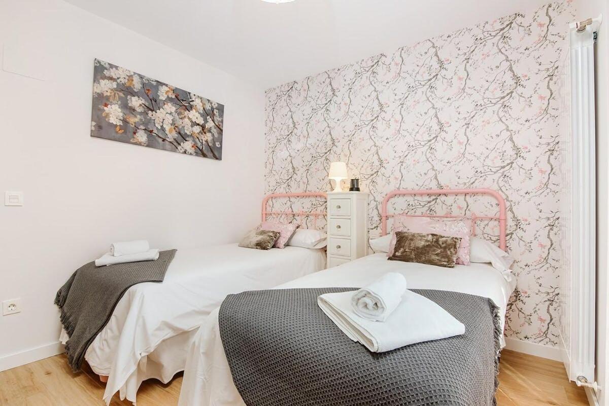 Casa Rosana - Apartamento De Diseno Con Terraza Sallent De Gallego Exterior photo