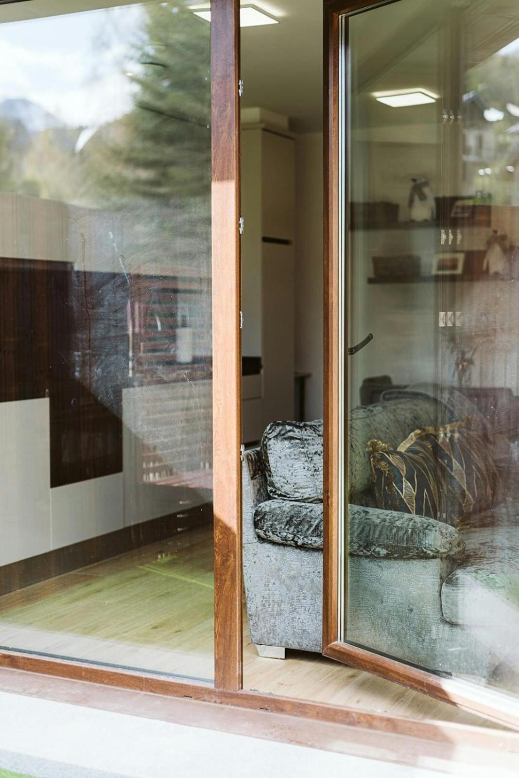 Casa Rosana - Apartamento De Diseno Con Terraza Sallent De Gallego Exterior photo